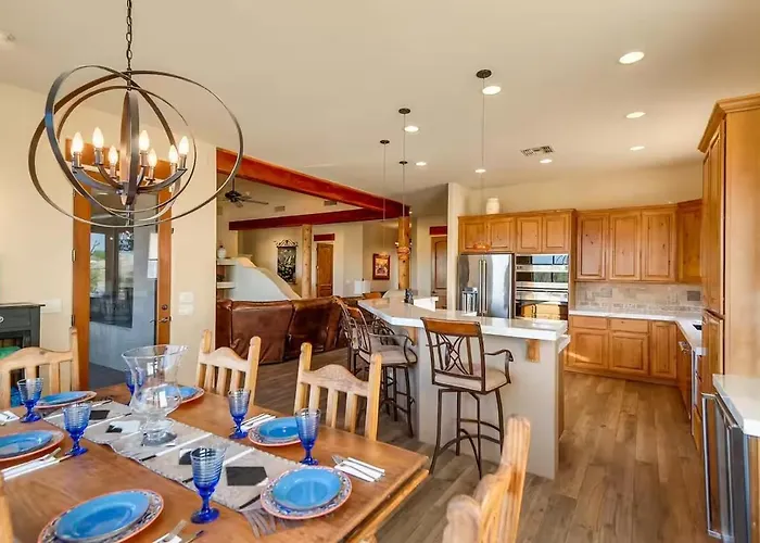 Tranquil Az Mountain View Oasis • Pool & Fire Pit *