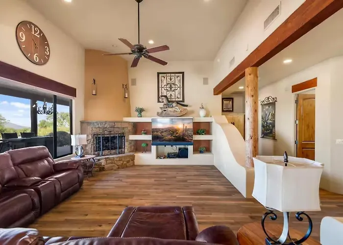 Tranquil Az Mountain View Oasis • Pool & Fire Pit *